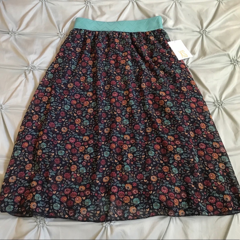 EUC XS Lularoe Lola floral skirt